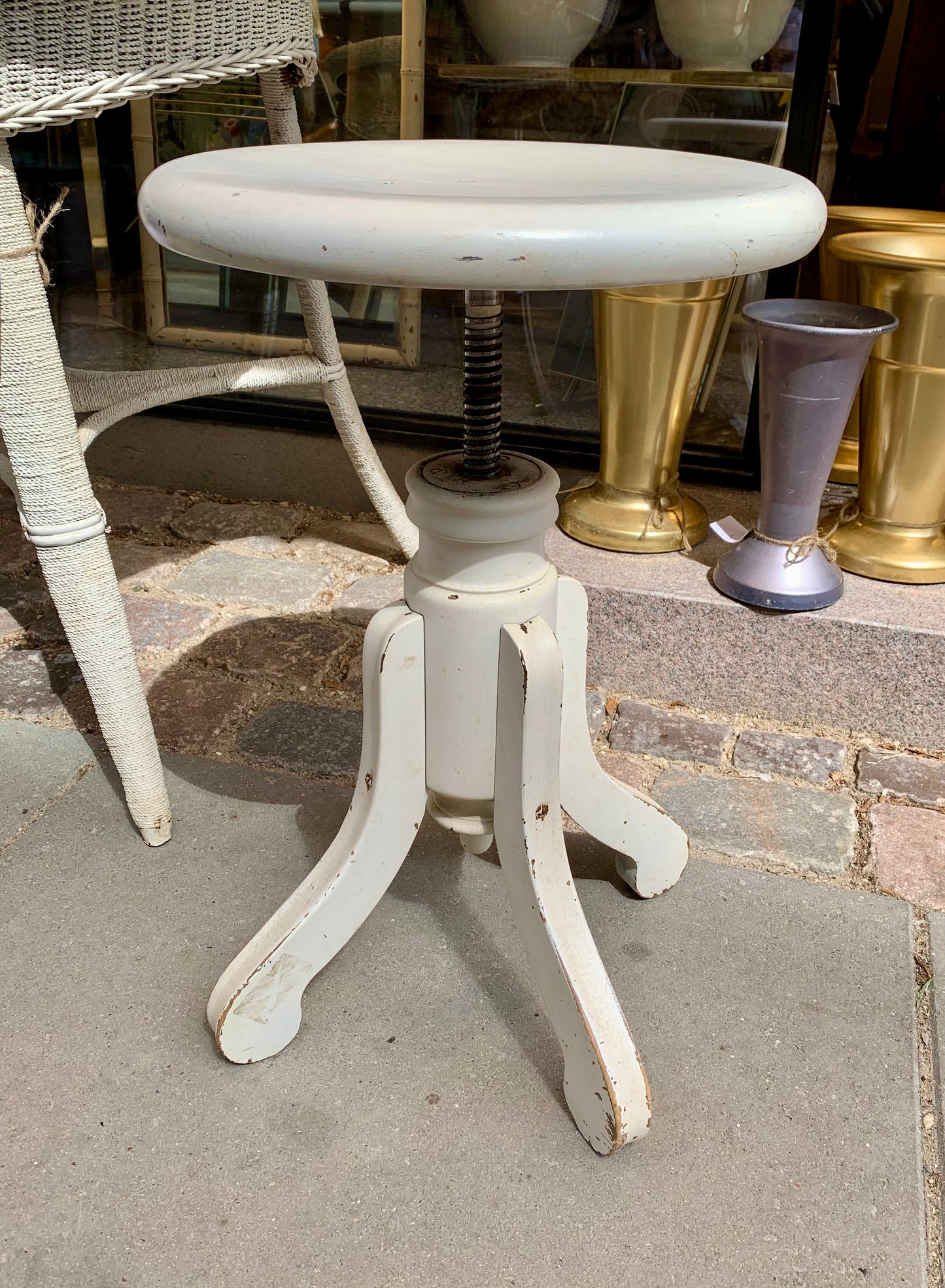 Swivel Stool