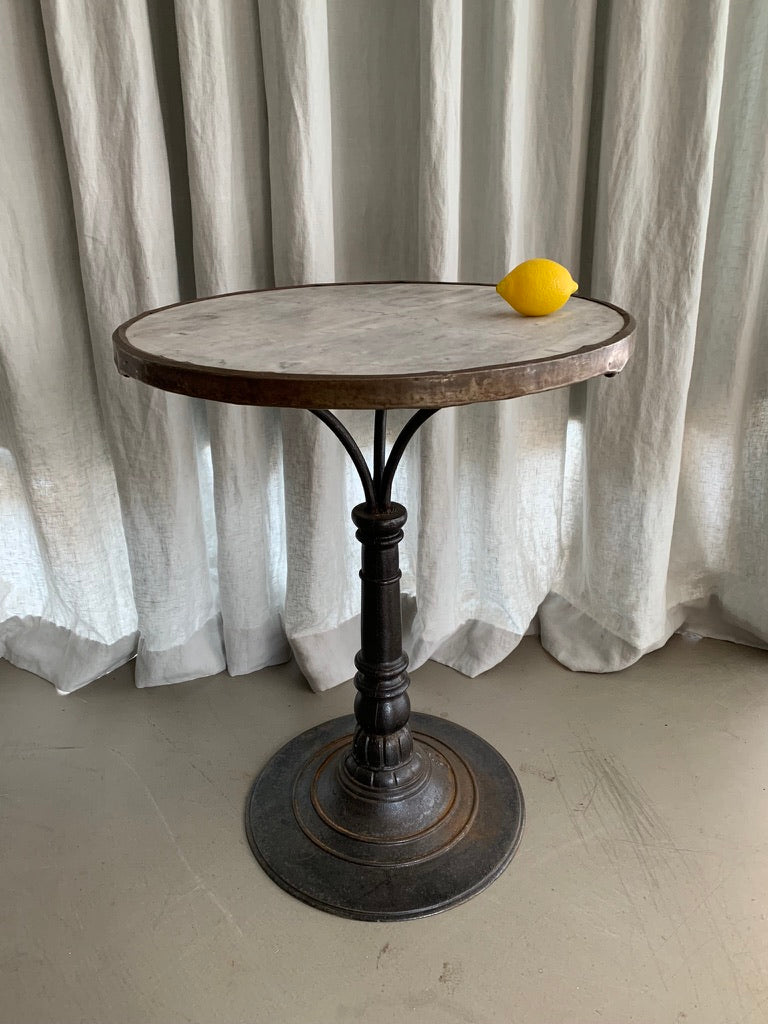 Café Table