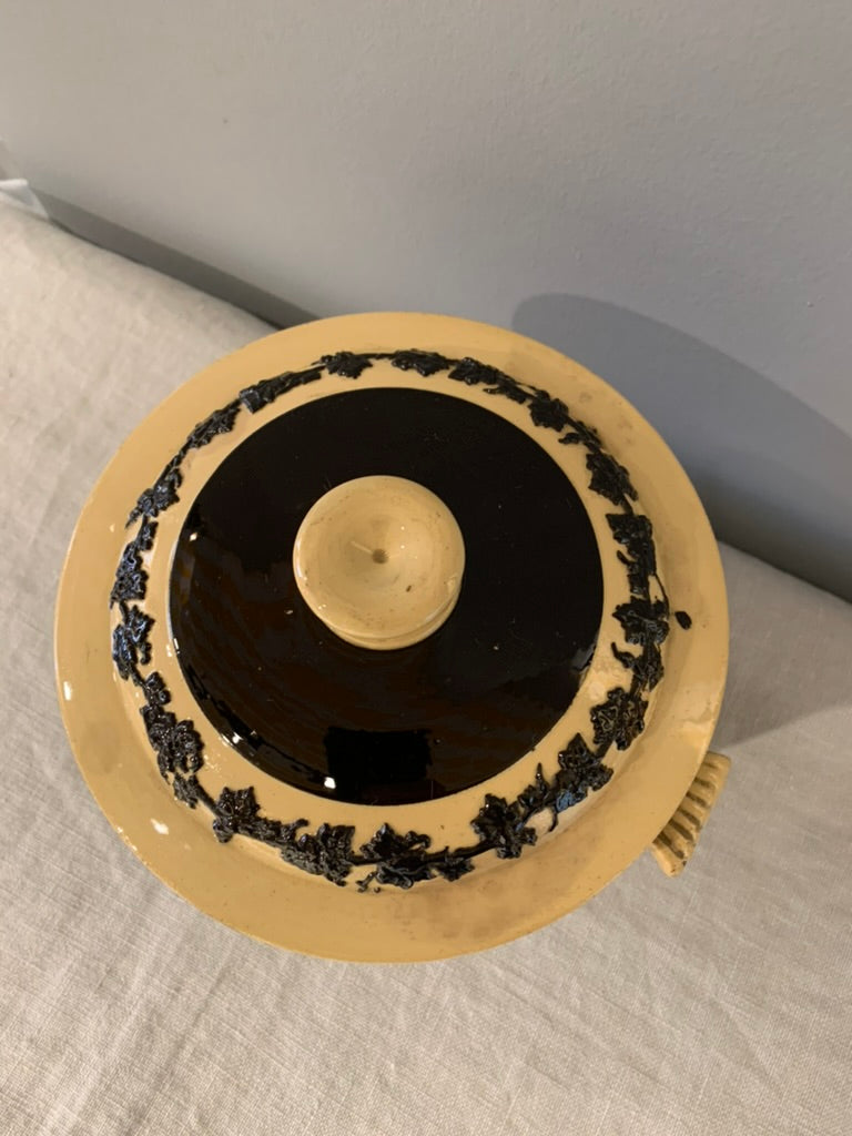 Earthenware Bowl with Lid
