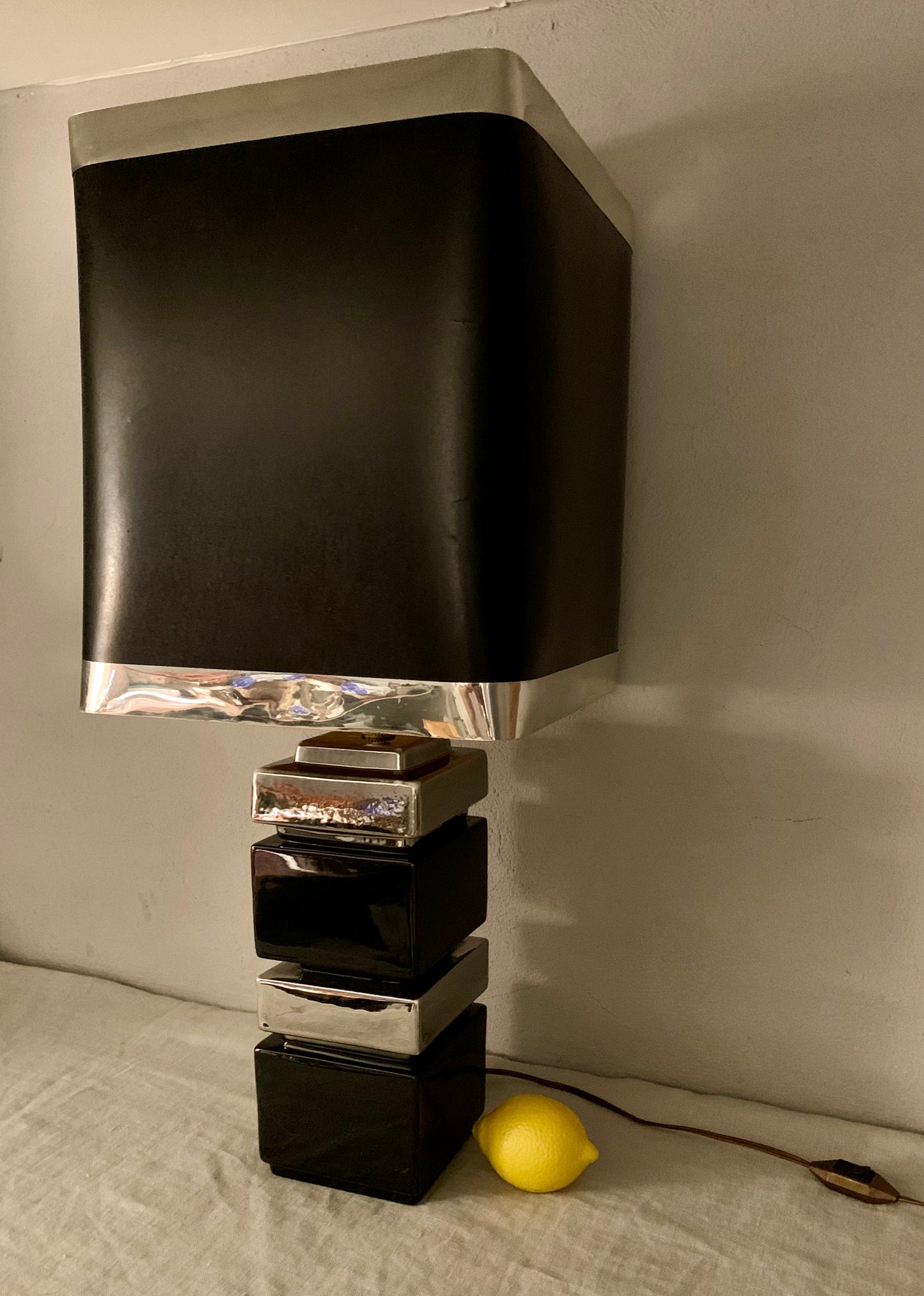 French Vintage Black/Silver Table Lamp