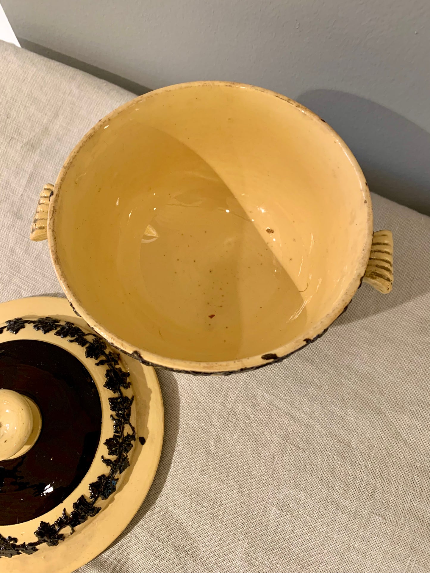 Earthenware Bowl with Lid