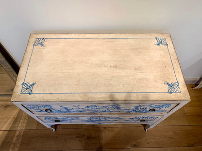 Pair of Chests of Drawers