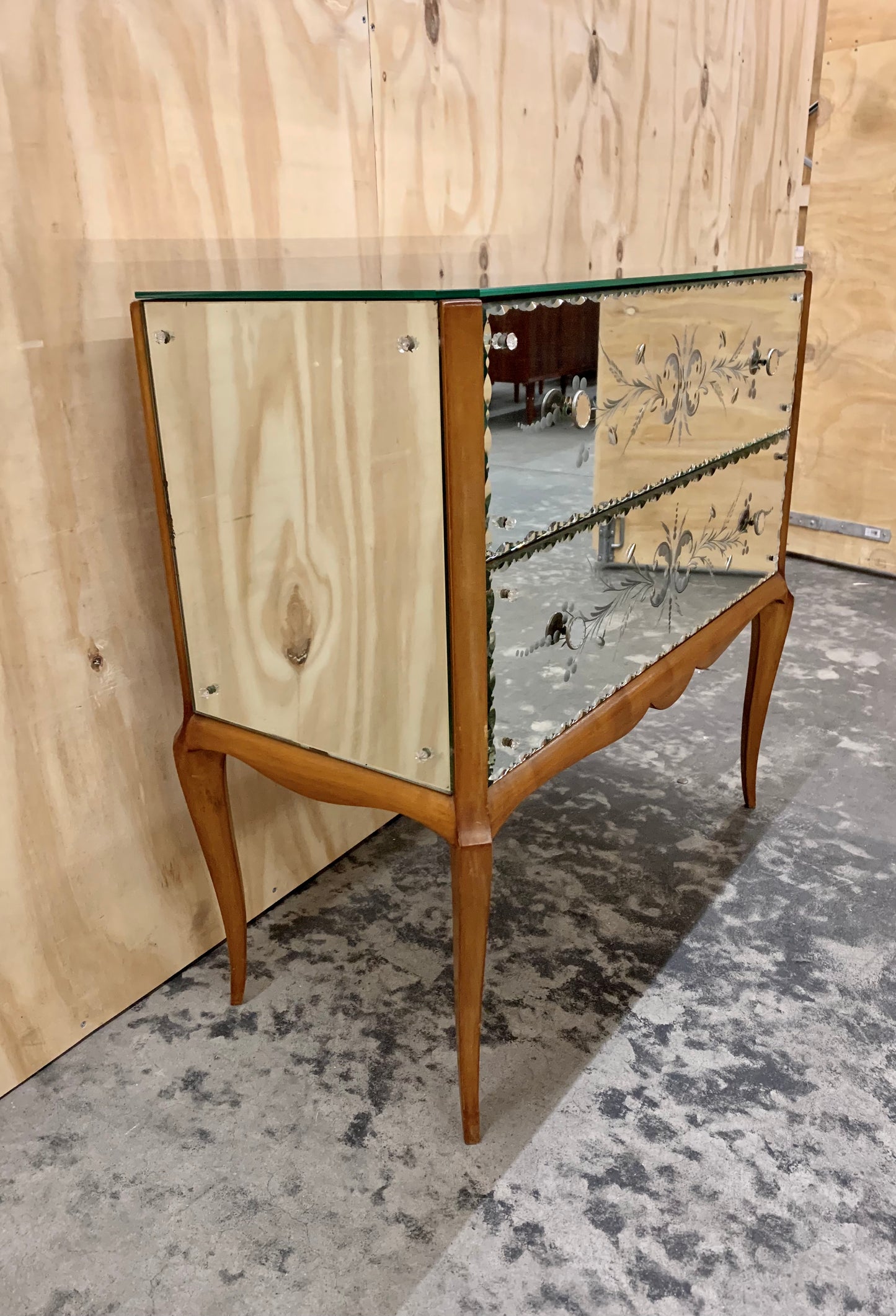 Mirror Dresser - Chest of Drawers