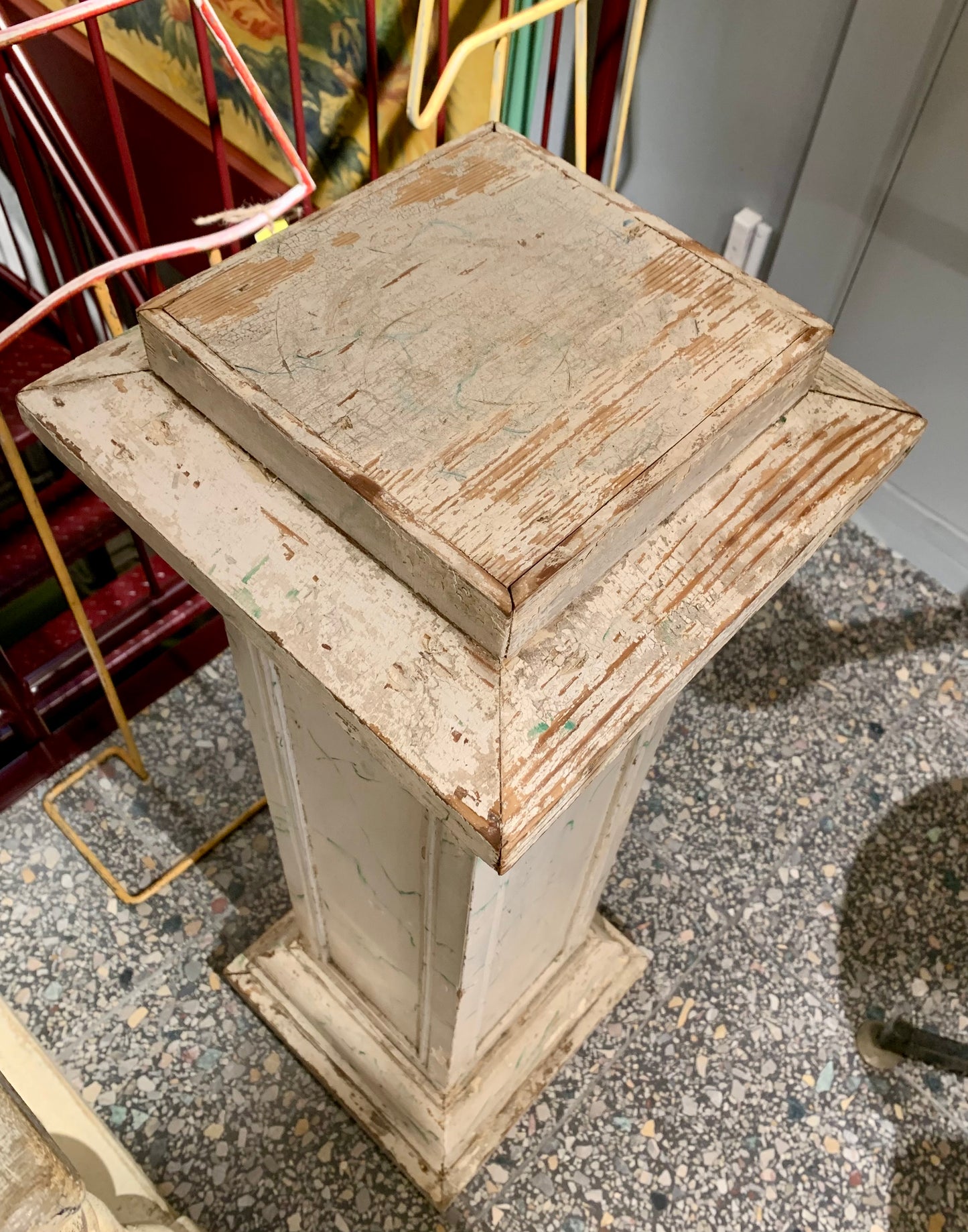Pedestal - Column