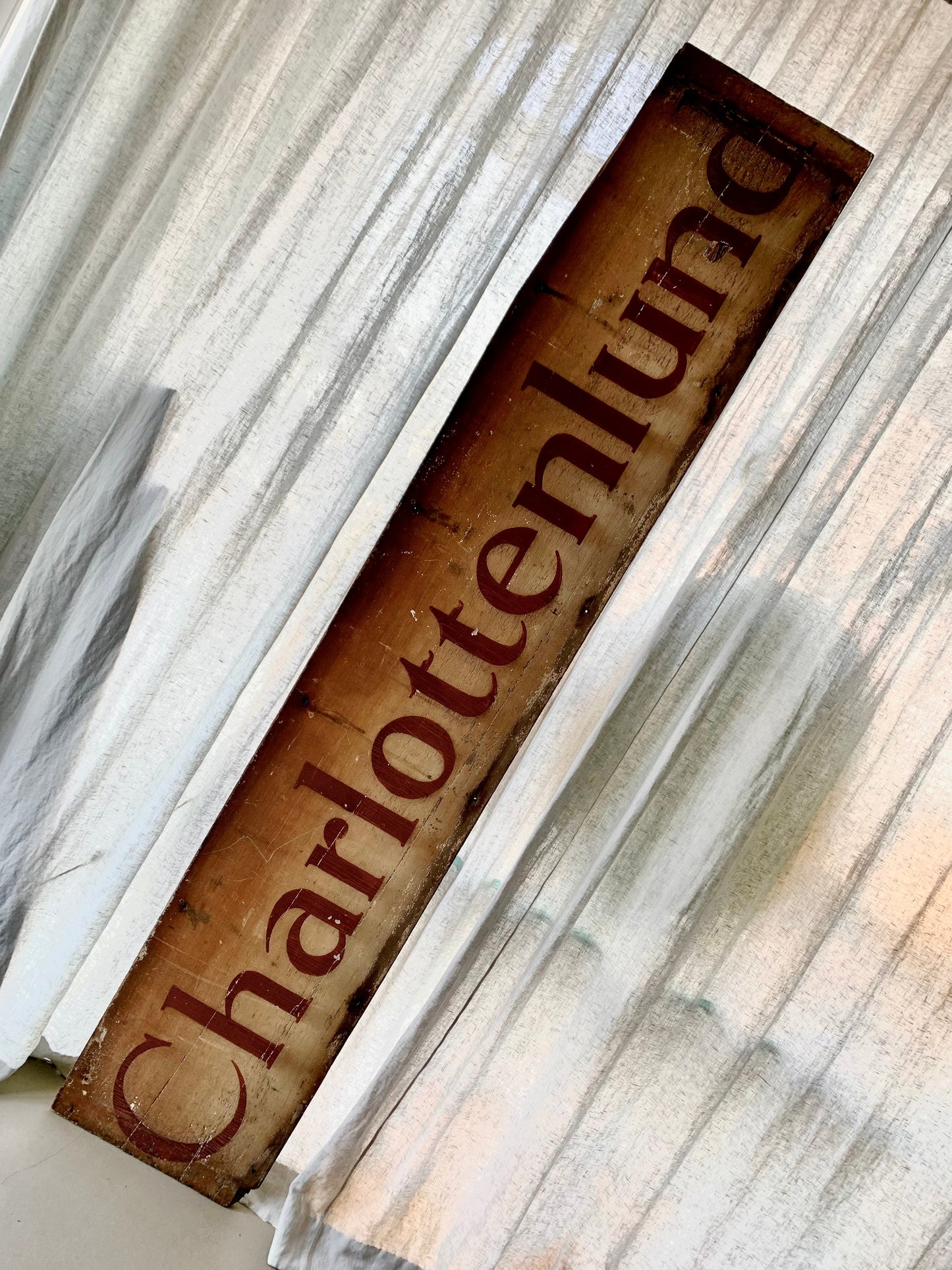 Charlottenlund Station Sign